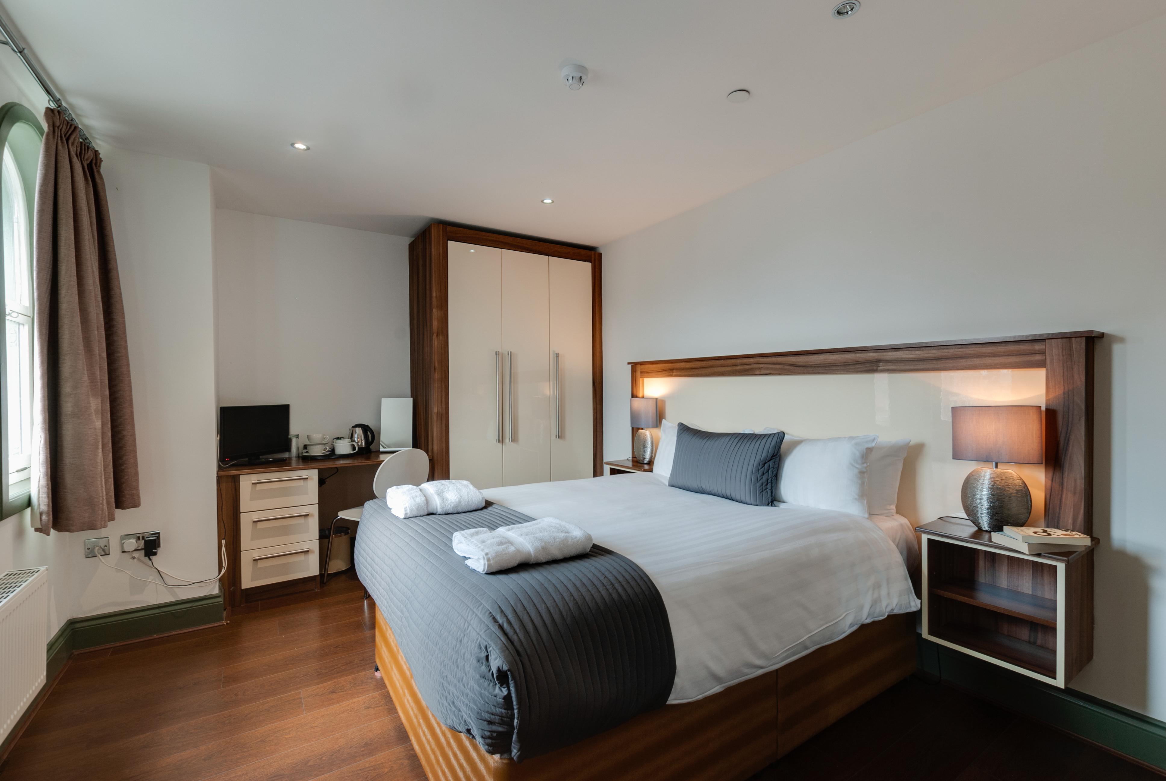 Base Serviced Apartments - Sir Thomas Street Liverpool Extérieur photo
