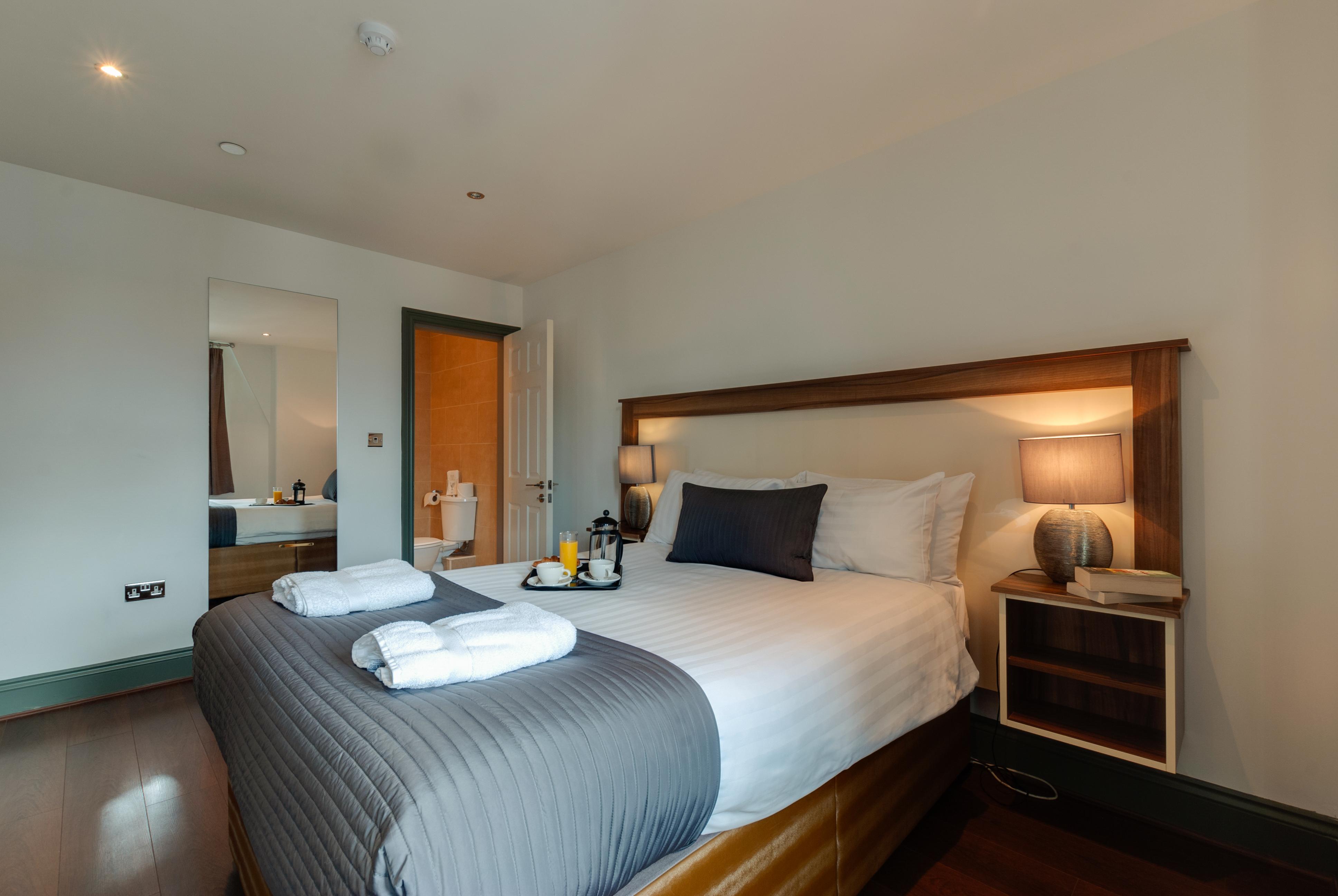 Base Serviced Apartments - Sir Thomas Street Liverpool Extérieur photo