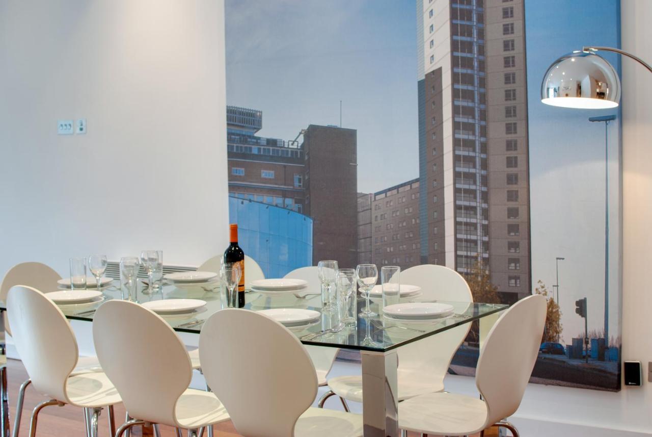 Base Serviced Apartments - Sir Thomas Street Liverpool Extérieur photo