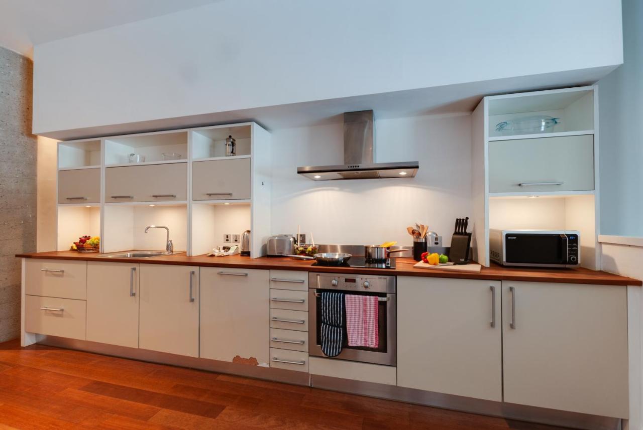 Base Serviced Apartments - Sir Thomas Street Liverpool Extérieur photo