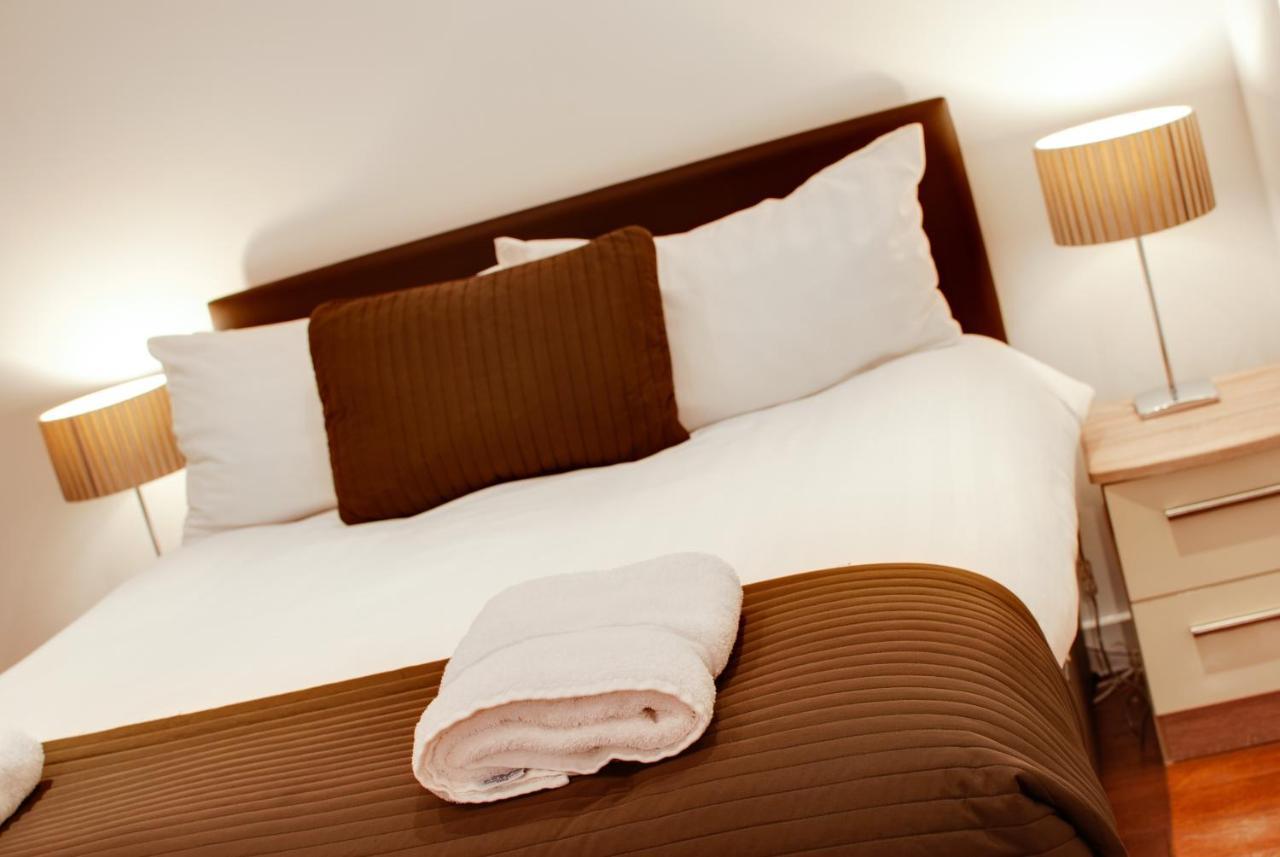 Base Serviced Apartments - Sir Thomas Street Liverpool Extérieur photo